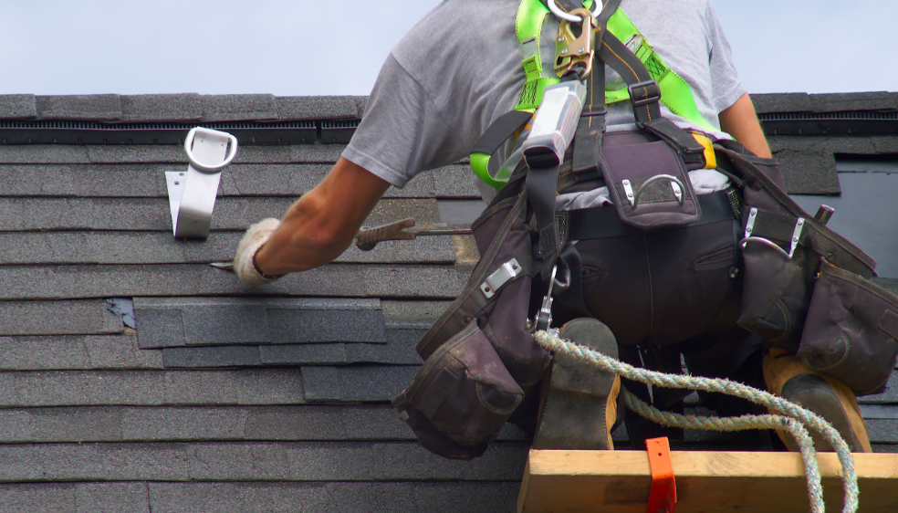 Bloomington Roofing 24/7 emergency repair services - Bloomington