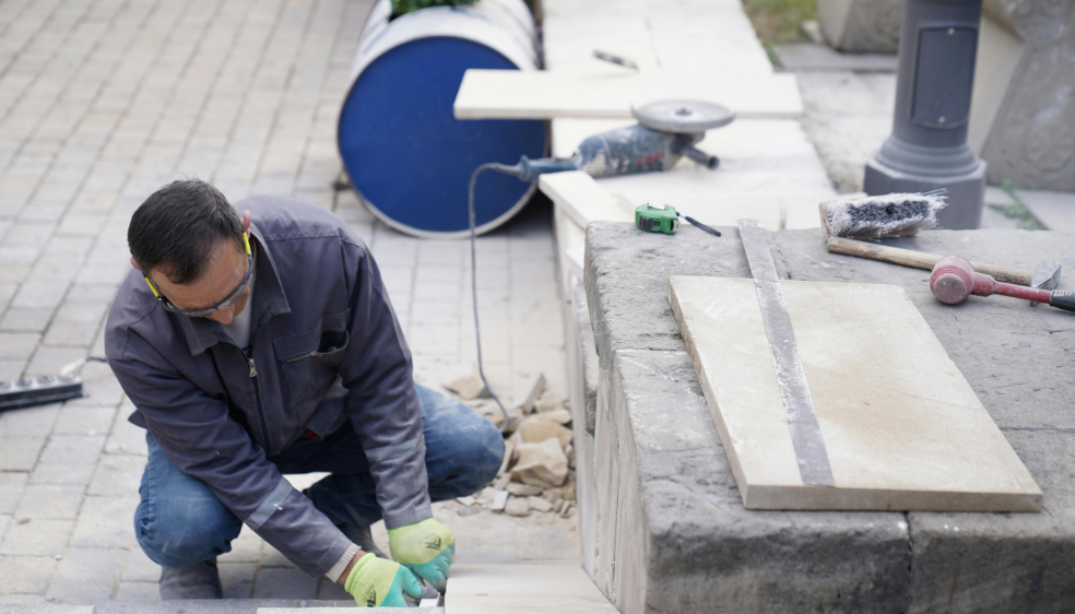 Bloomington Roofing asphalt shingle installation services - Bloomington